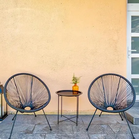 Amphitheater Garden Studio Apartament Pula